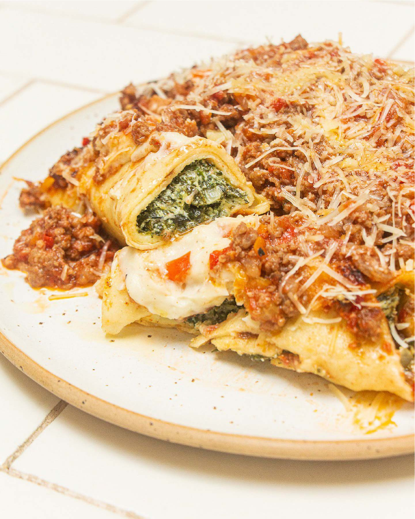 CANELONI DE VEGETAIS COM MOLHO BOLONHÊS