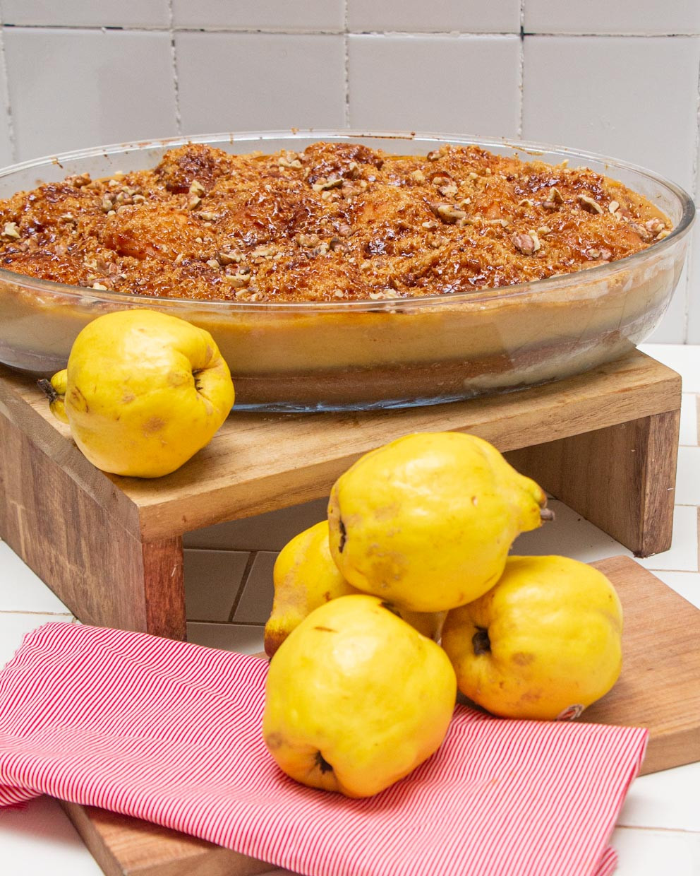 SOBREMESA EM PLANTA COM MARMELOS