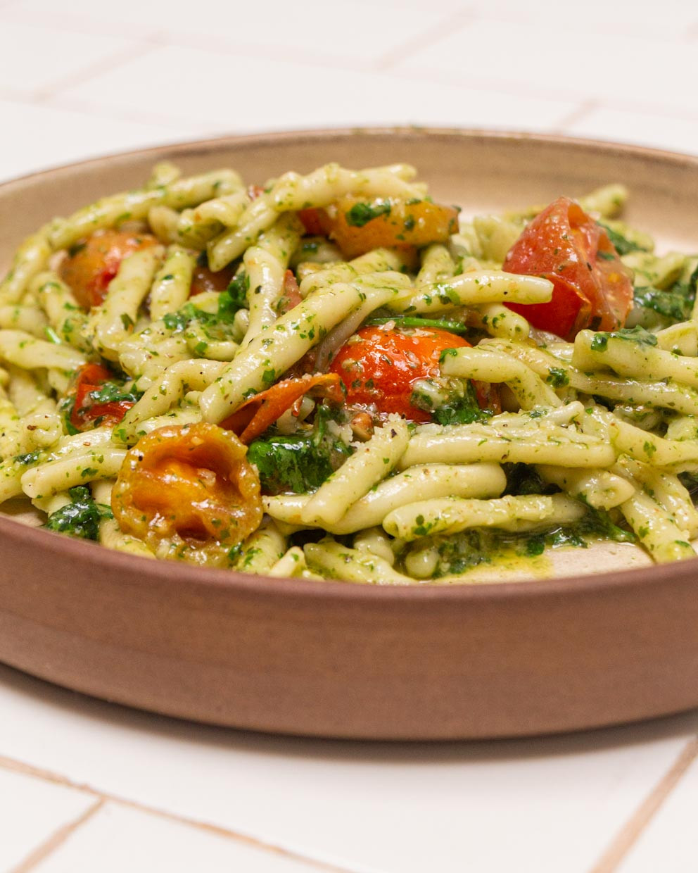 CAVATELLI COM PESTO DE SALSA